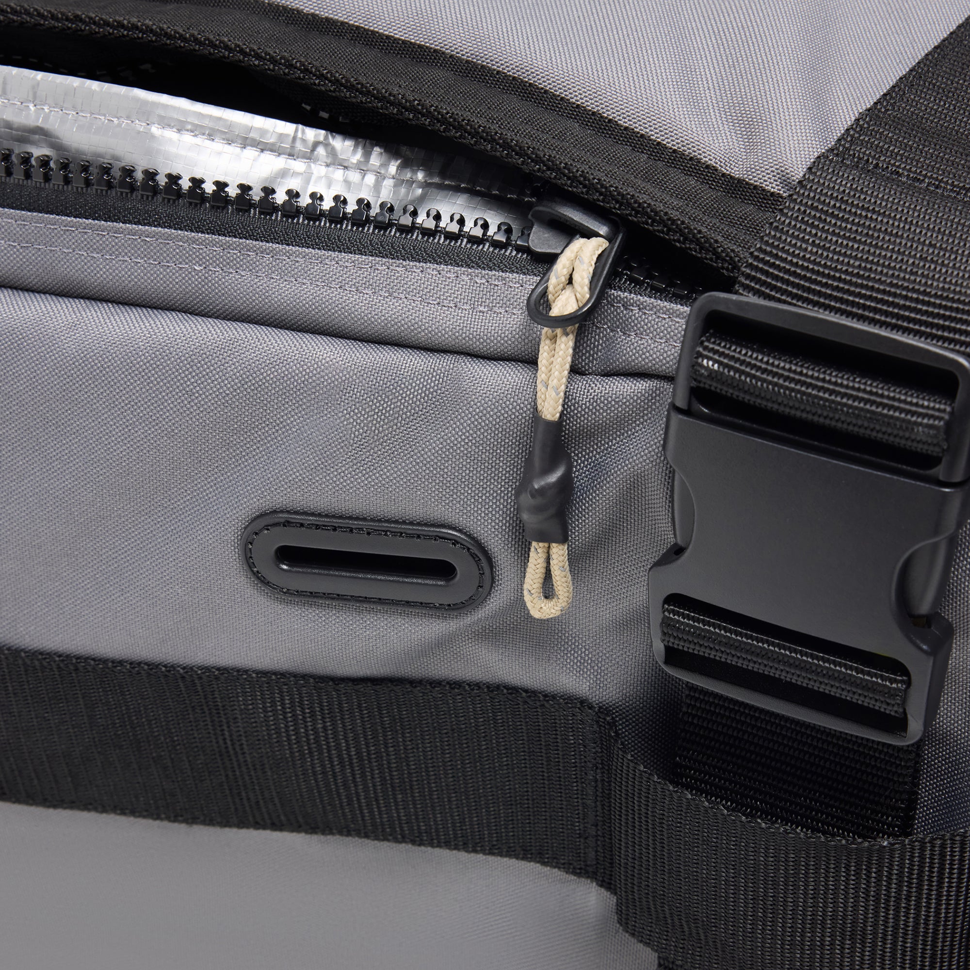 World Traveler Quad Surfboard Roller Bag - Castlerock/Stone - Image 8
